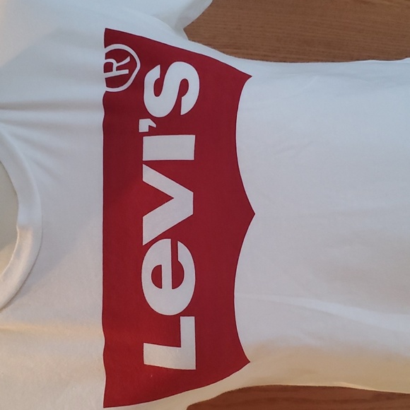 Levis T-shirt - Picture 2 of 5